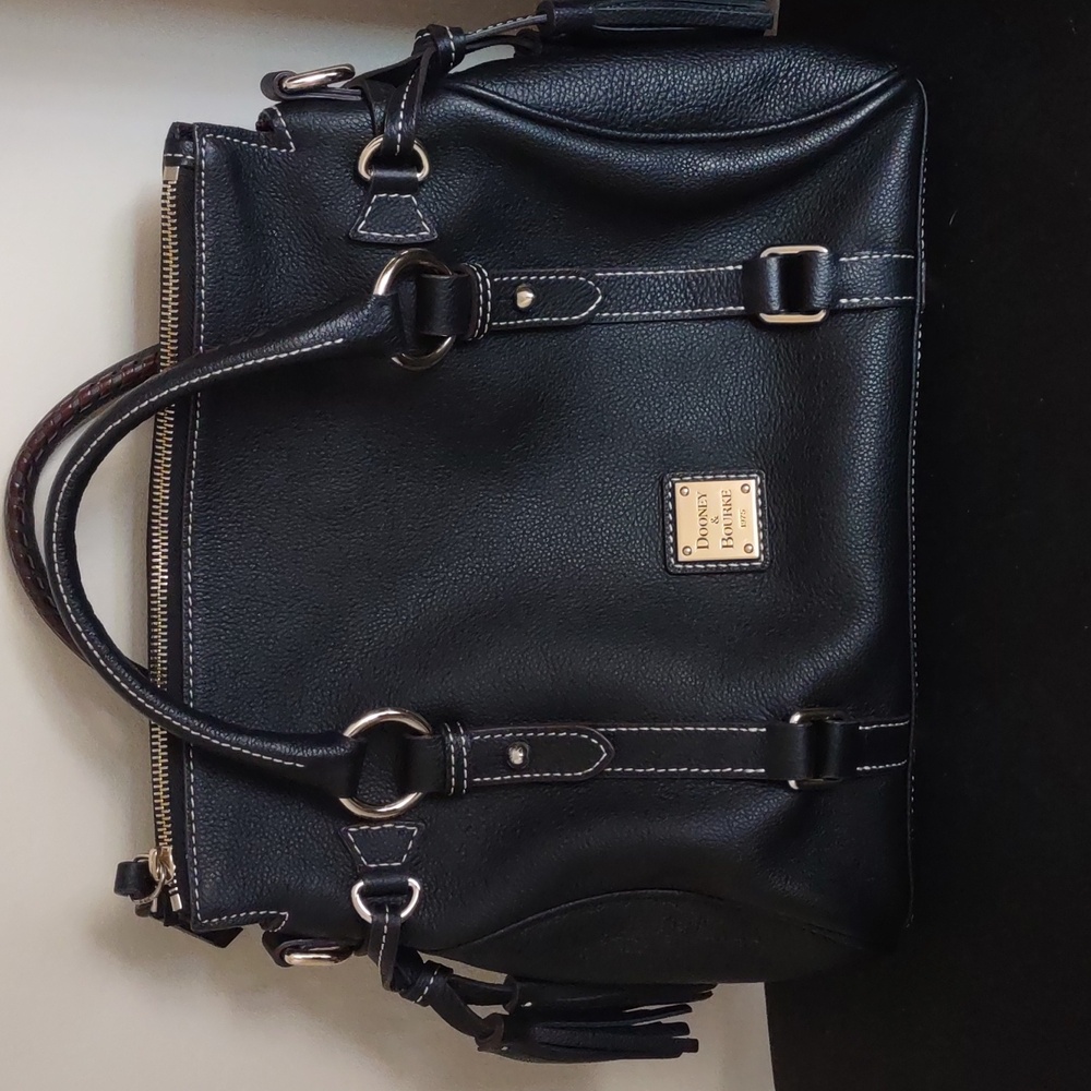 Dooney & Bourke bag